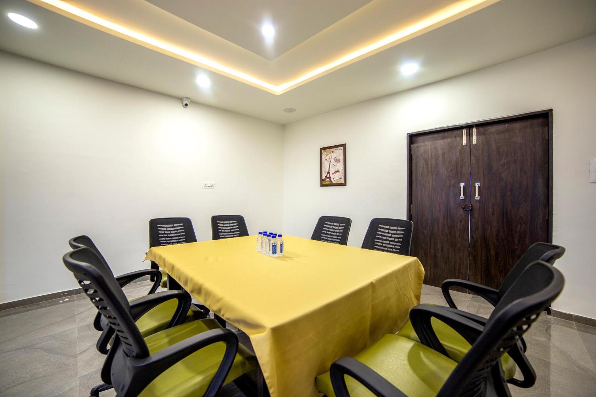 Hotel Shivalik - Mehsana Mahesana Zewnętrze zdjęcie