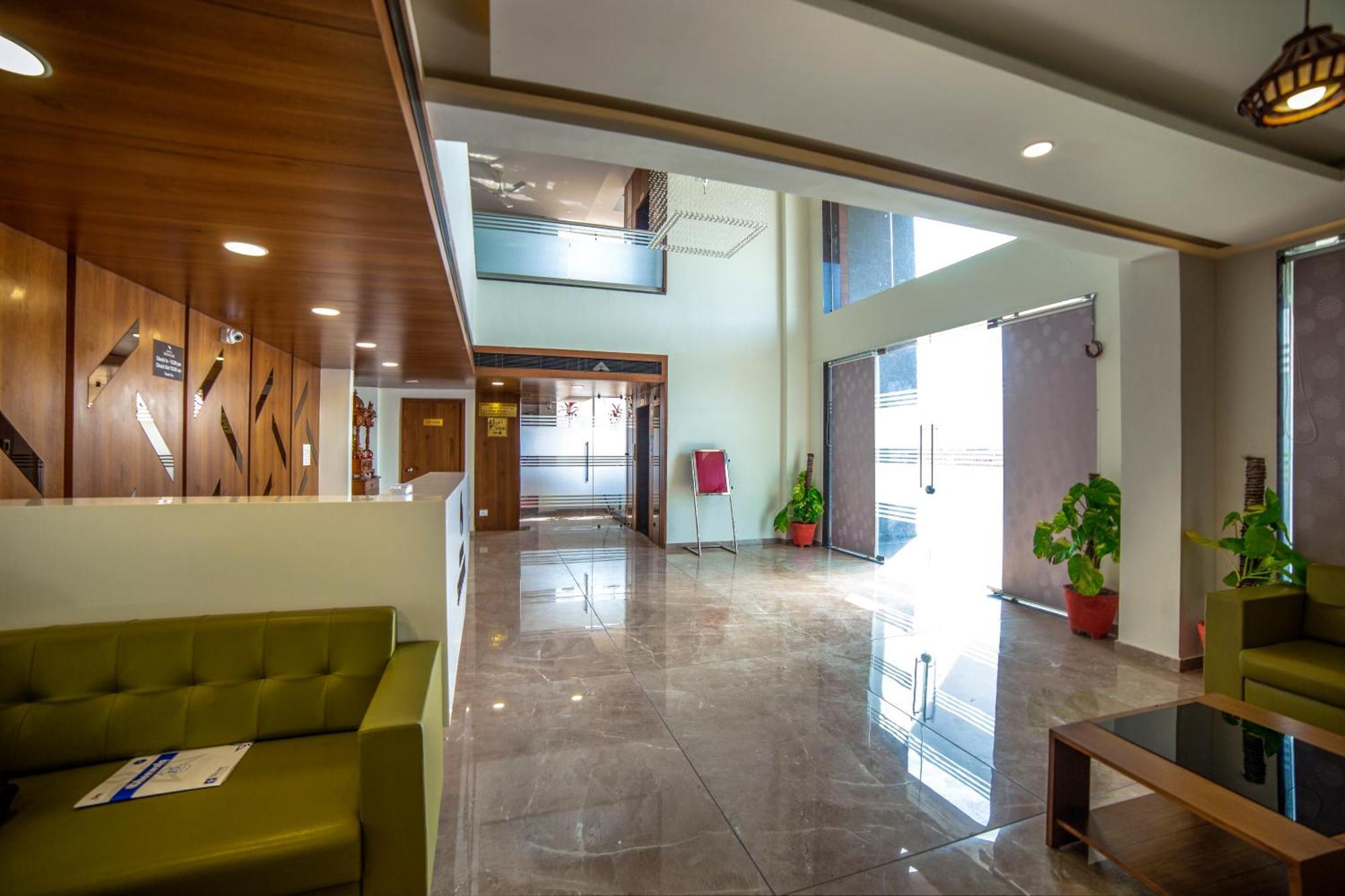 Hotel Shivalik - Mehsana Mahesana Zewnętrze zdjęcie