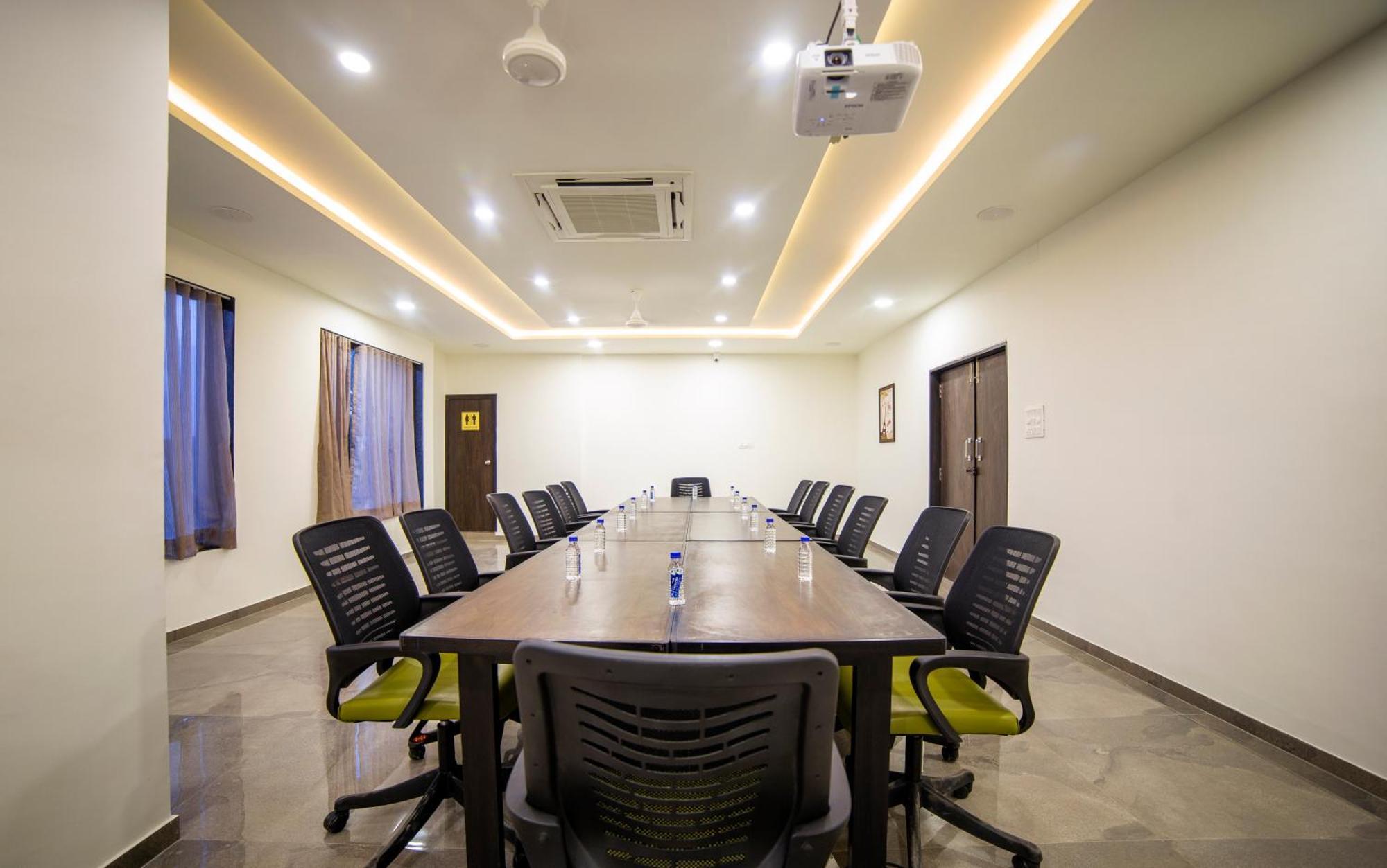 Hotel Shivalik - Mehsana Mahesana Zewnętrze zdjęcie
