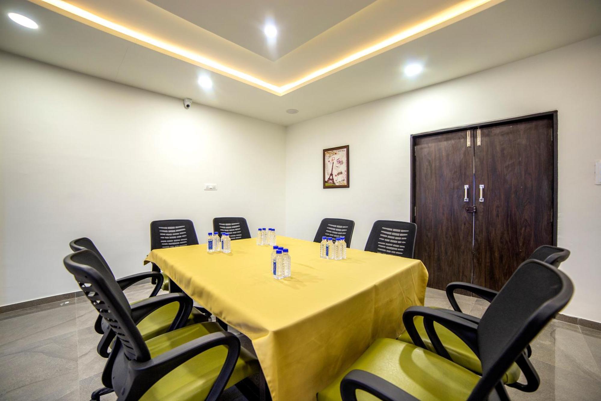 Hotel Shivalik - Mehsana Mahesana Zewnętrze zdjęcie