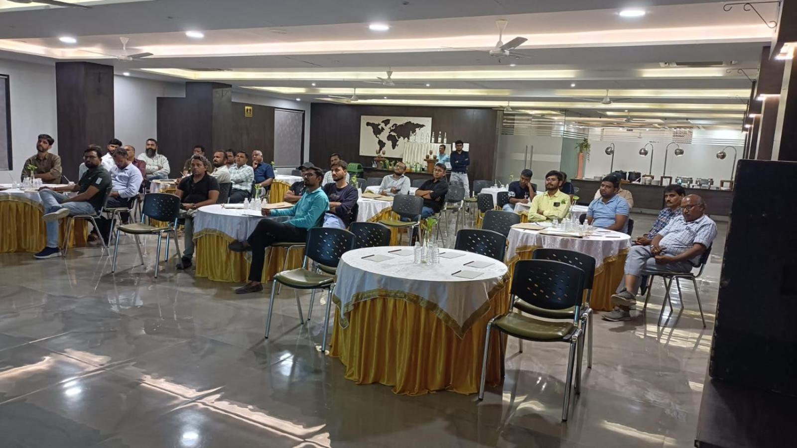 Hotel Shivalik - Mehsana Mahesana Zewnętrze zdjęcie