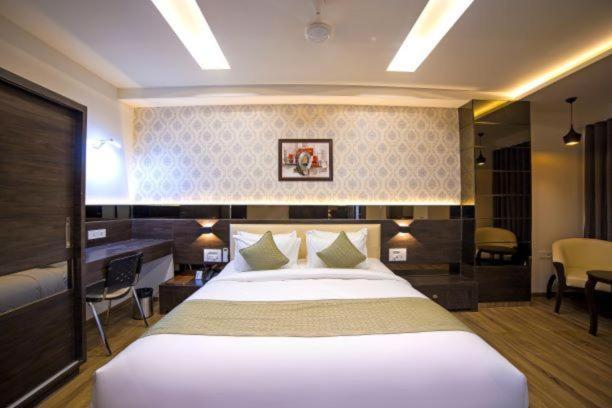 Hotel Shivalik - Mehsana Mahesana Zewnętrze zdjęcie